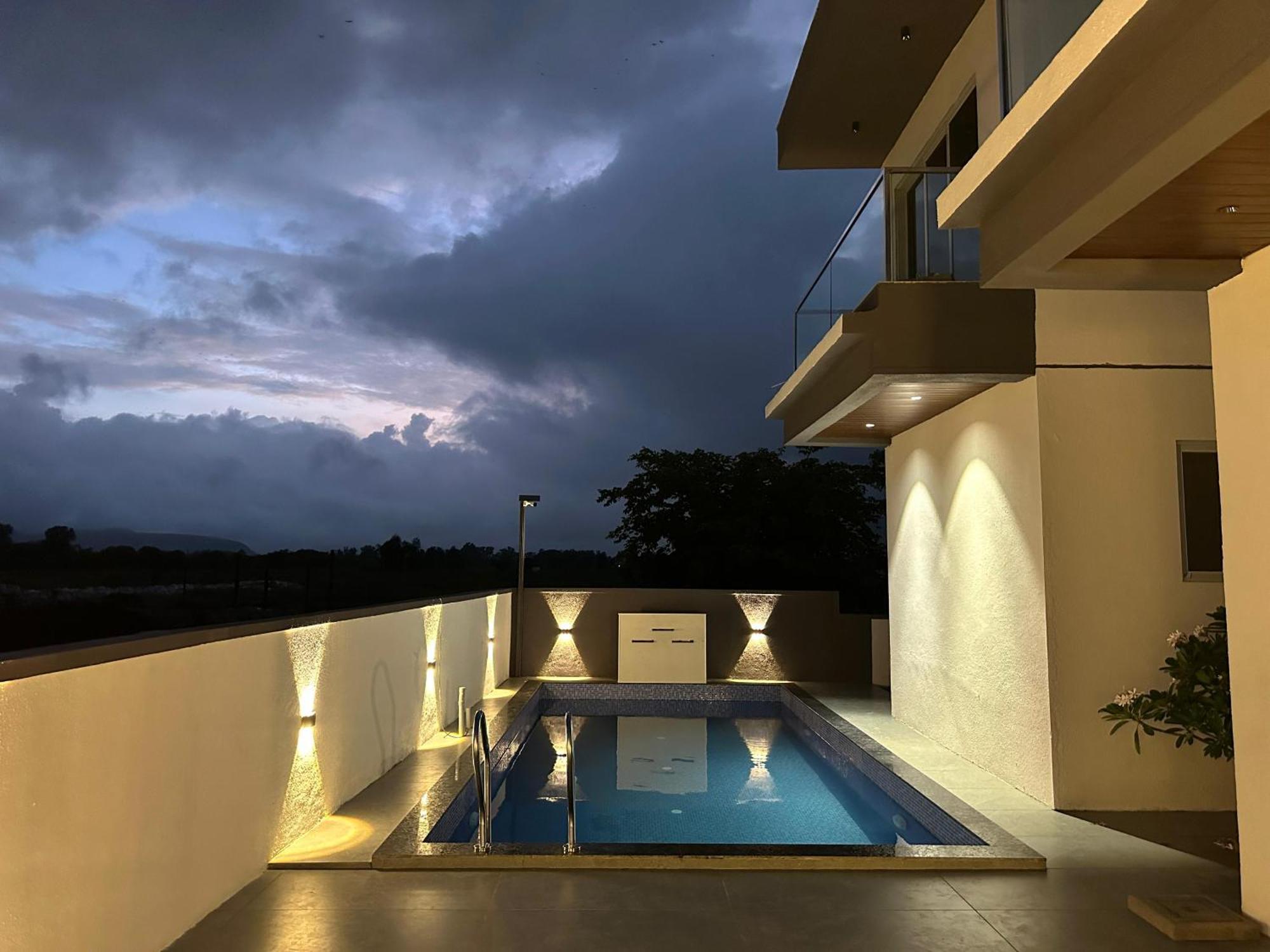 Sara Villa لونافالا المظهر الخارجي الصورة